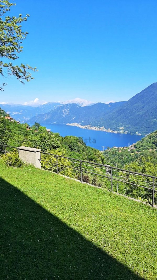 casa indipendente in vendita a Dizzasco