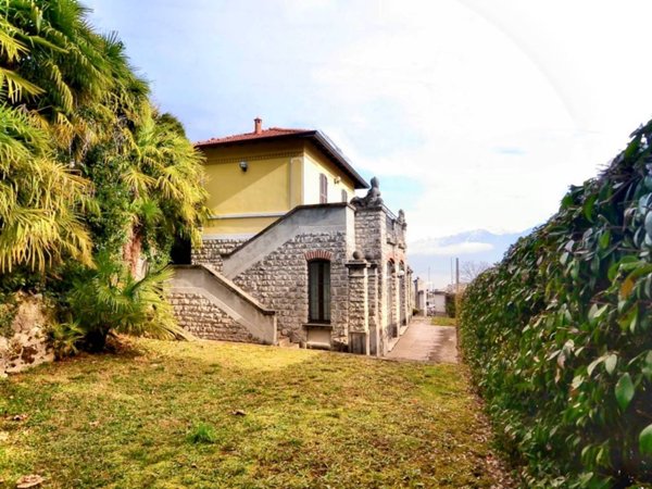 casa indipendente in vendita a Dizzasco