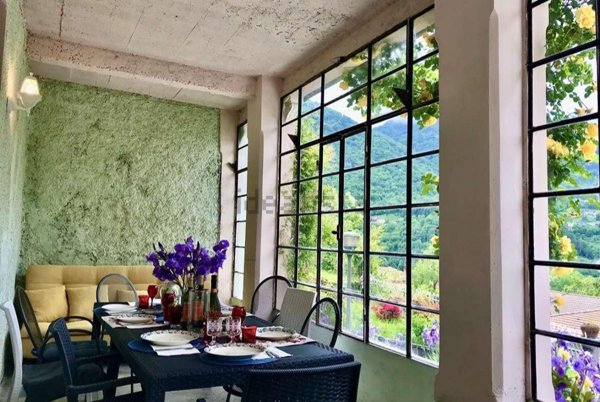 casa indipendente in vendita a Dizzasco