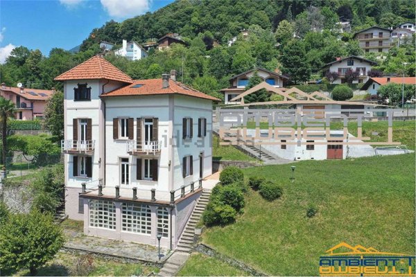 casa indipendente in vendita a Dizzasco