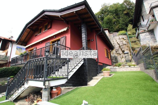 casa indipendente in vendita a Dizzasco