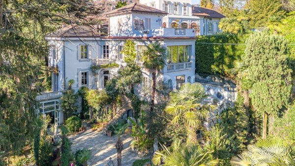 casa indipendente in vendita a Dizzasco