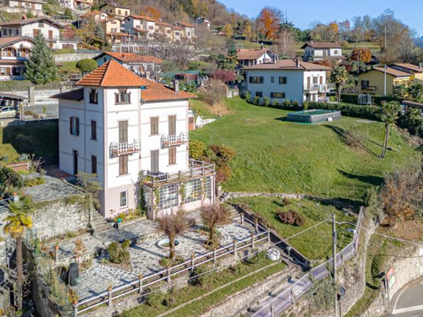casa indipendente in vendita a Dizzasco