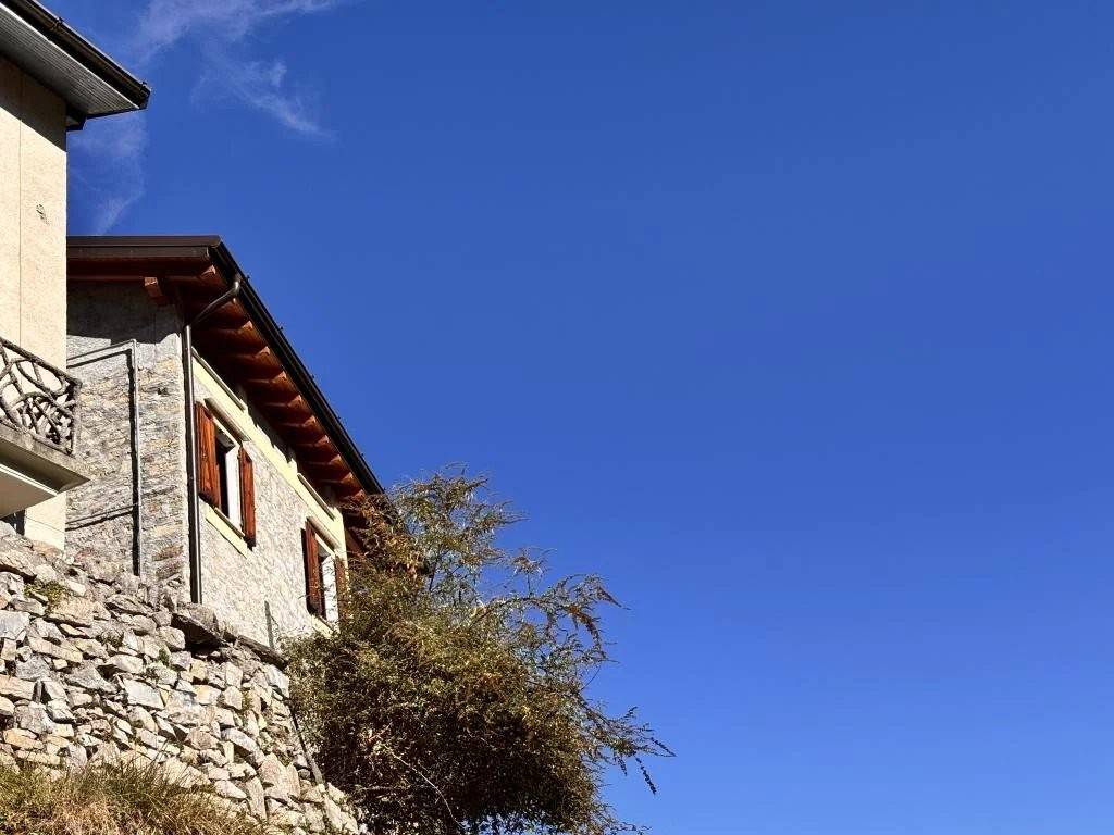 casa indipendente in vendita a Dizzasco