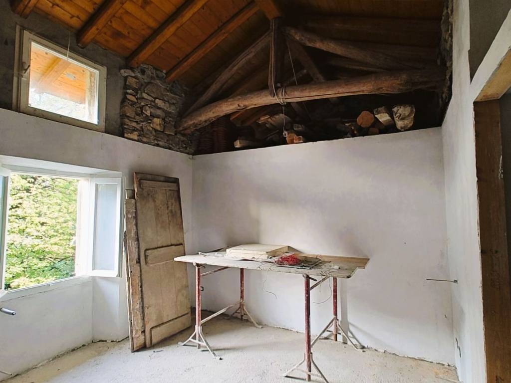 casa indipendente in vendita a Dizzasco