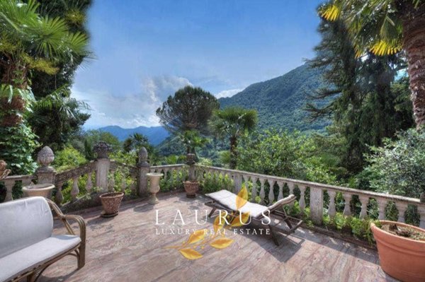 casa indipendente in vendita a Dizzasco