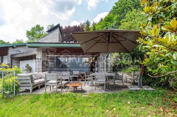 casa indipendente in vendita a Dizzasco