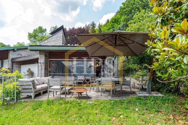 casa indipendente in vendita a Dizzasco