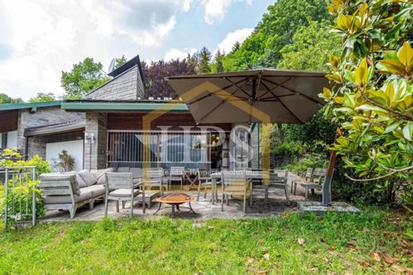casa indipendente in vendita a Dizzasco