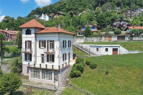 casa indipendente in vendita a Dizzasco