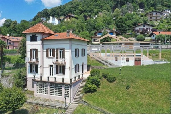 casa indipendente in vendita a Dizzasco