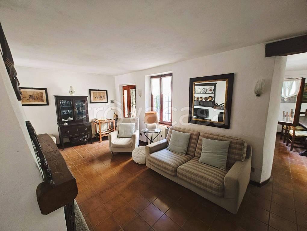 casa indipendente in vendita a Dizzasco