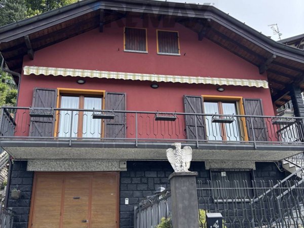 casa indipendente in vendita a Dizzasco