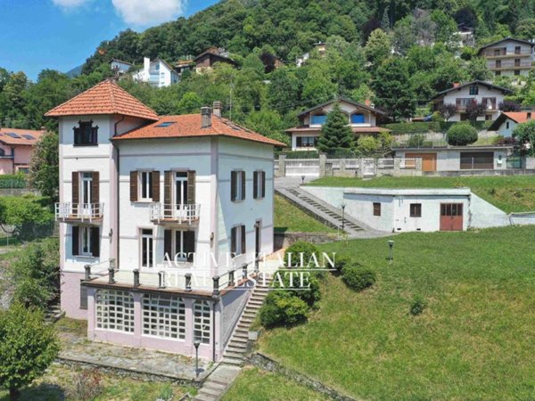 casa indipendente in vendita a Dizzasco