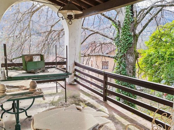 casa indipendente in vendita a Dizzasco
