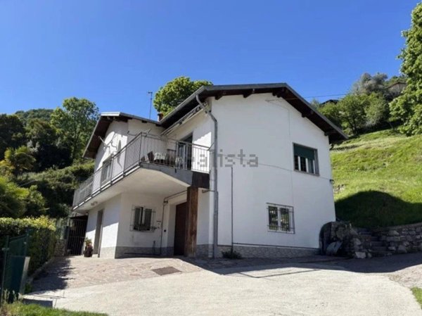 casa indipendente in vendita a Dizzasco