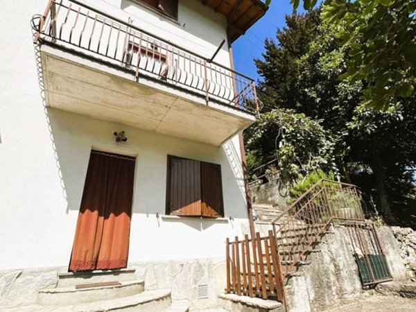 casa indipendente in vendita a Dizzasco