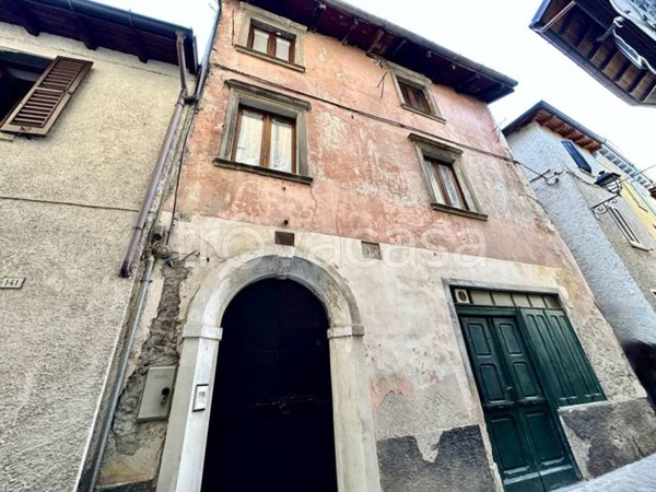 casa indipendente in vendita a Domaso