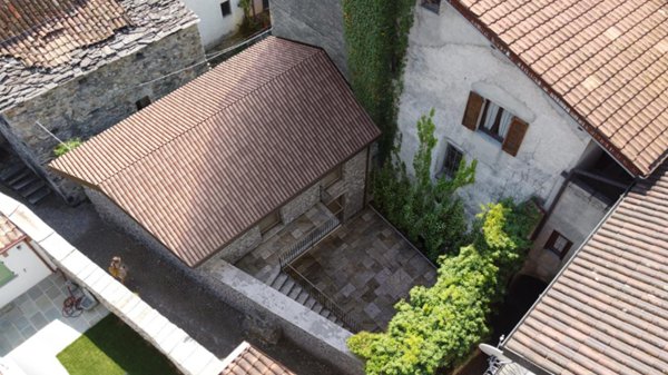 casa indipendente in vendita a Domaso