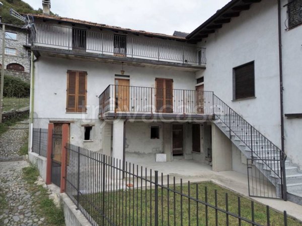 casa indipendente in vendita a Domaso in zona Gaggio