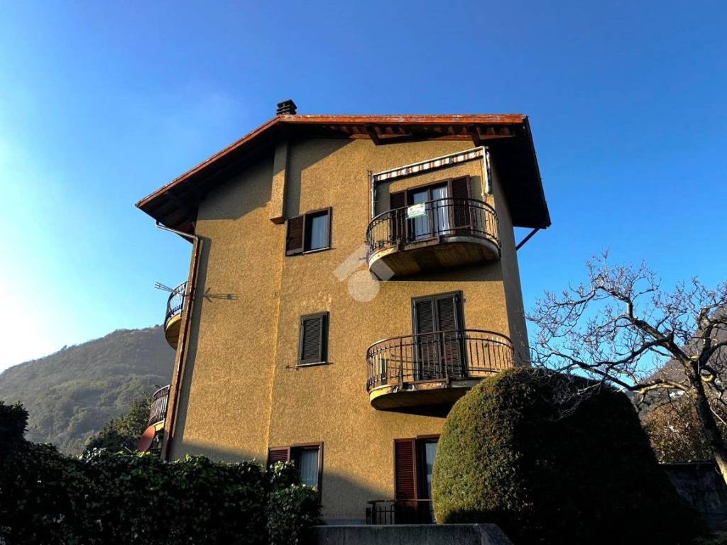 appartamento in vendita a Domaso
