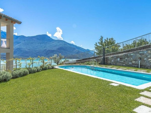appartamento in vendita a Domaso