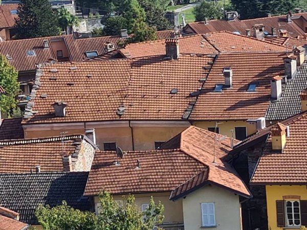 casa indipendente in vendita a Domaso