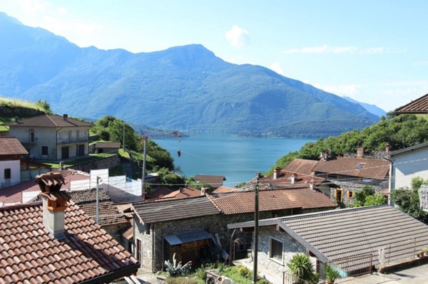 casa indipendente in vendita a Domaso in zona Gaggio