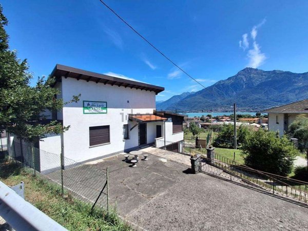 casa indipendente in vendita a Domaso