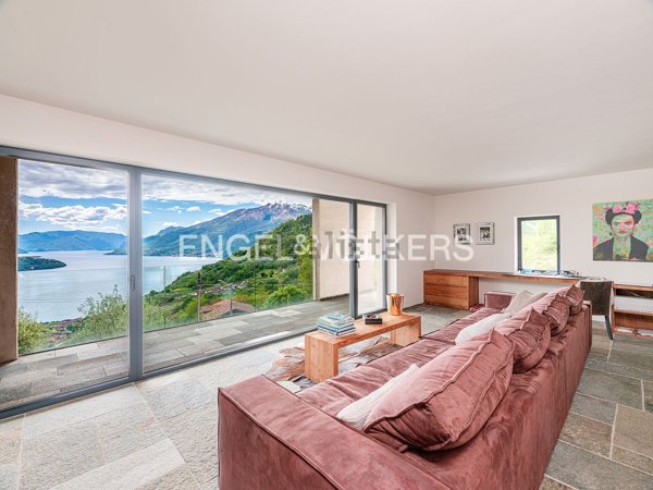 casa indipendente in vendita a Domaso