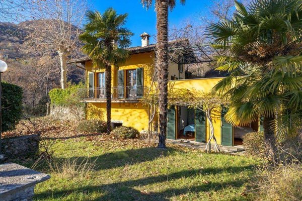 casa indipendente in vendita a Domaso