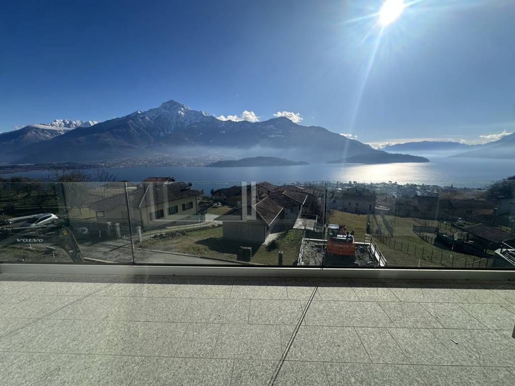 appartamento in vendita a Domaso