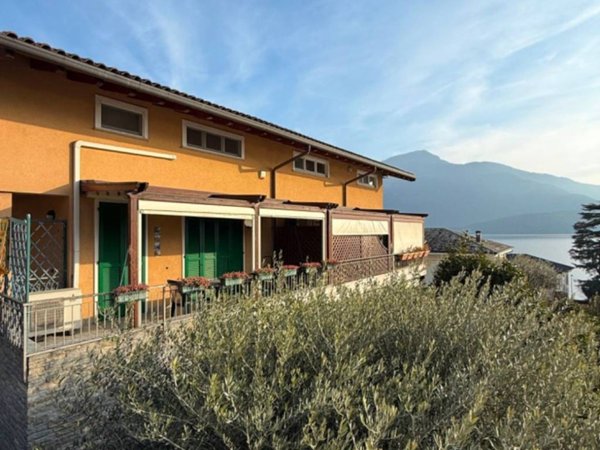 appartamento in vendita a Domaso