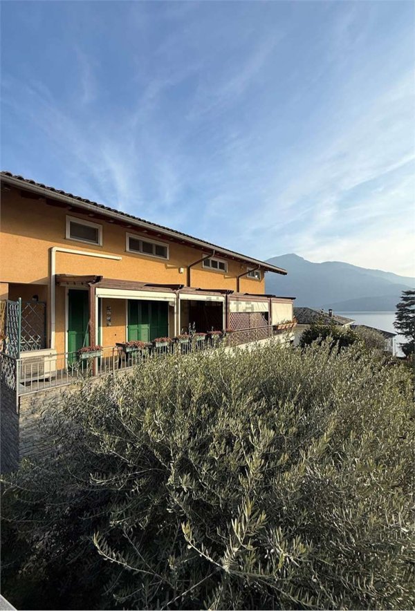 appartamento in vendita a Domaso