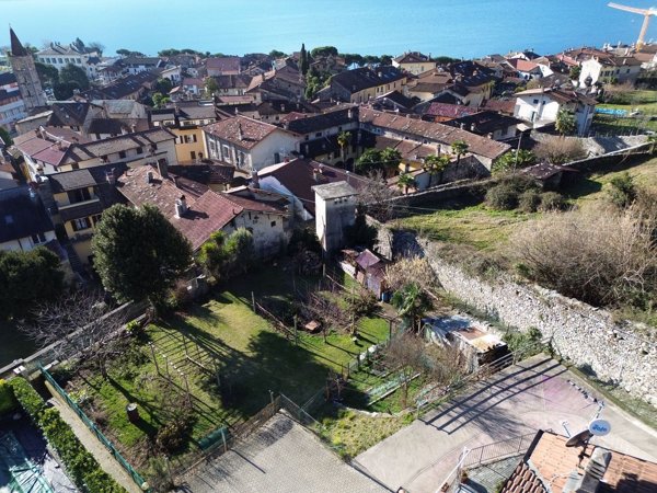 terreno edificabile in vendita a Domaso