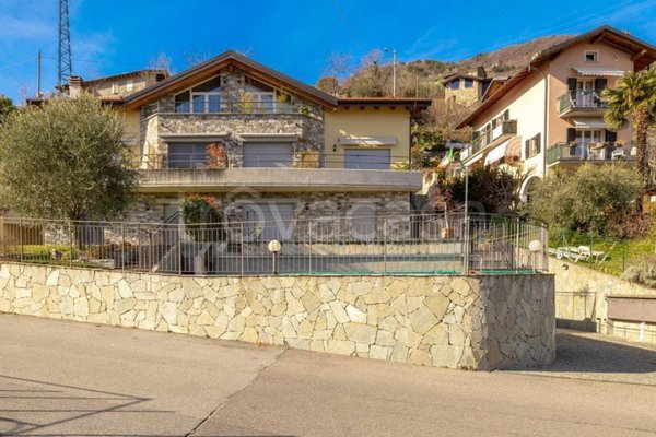 appartamento in vendita a Domaso in zona Pozzolo