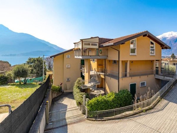 appartamento in vendita a Domaso