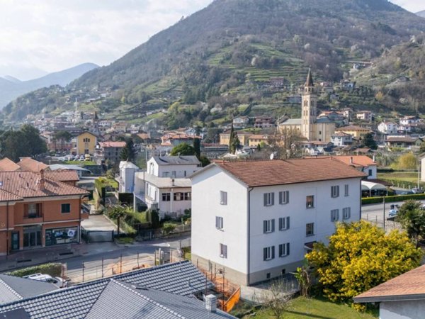 appartamento in vendita a Domaso