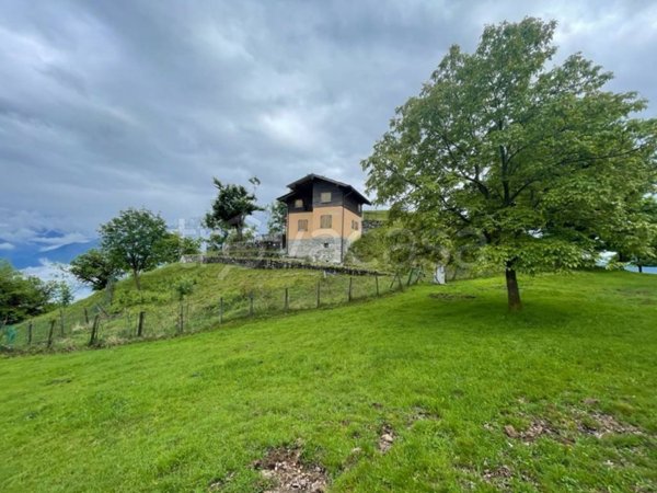 casa indipendente in vendita a Domaso in zona Gaggio