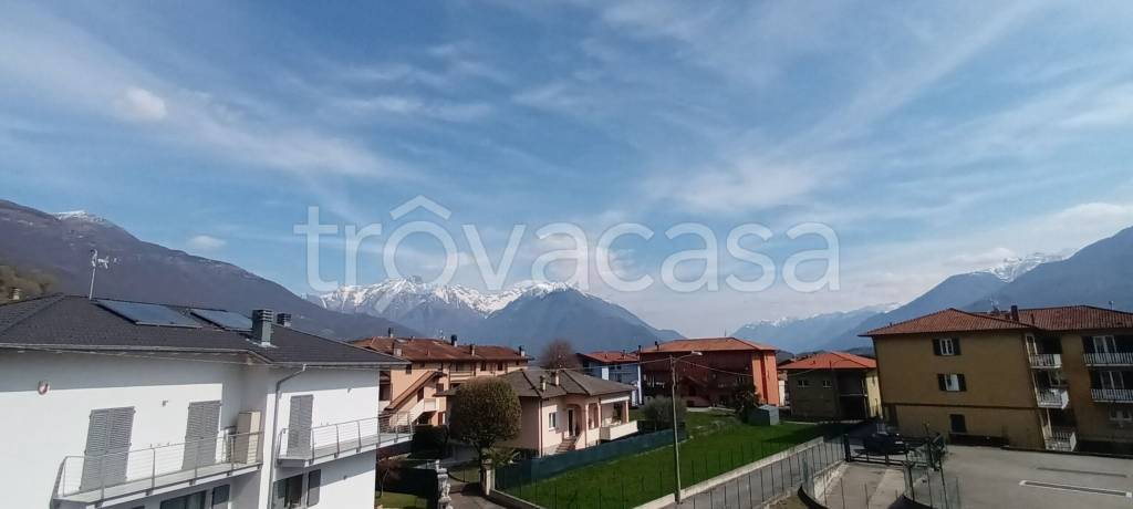 appartamento in vendita a Domaso