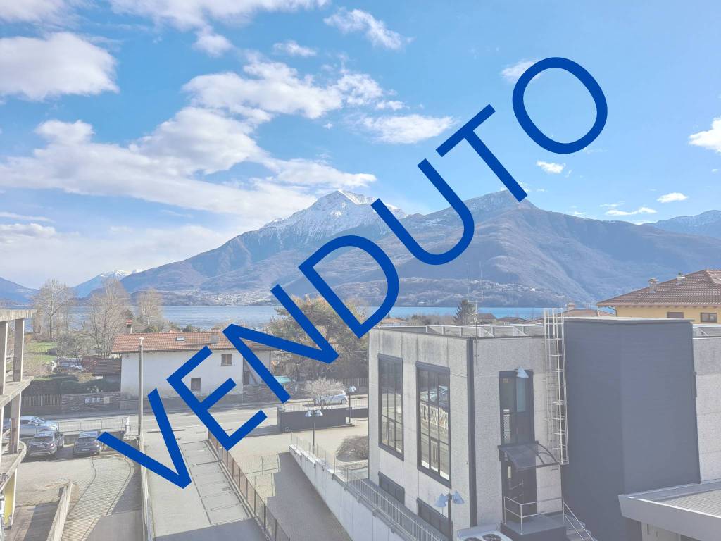 appartamento in vendita a Dongo
