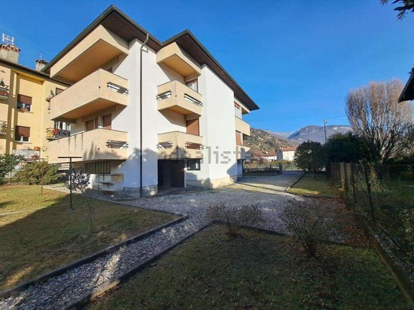 appartamento in vendita a Dongo