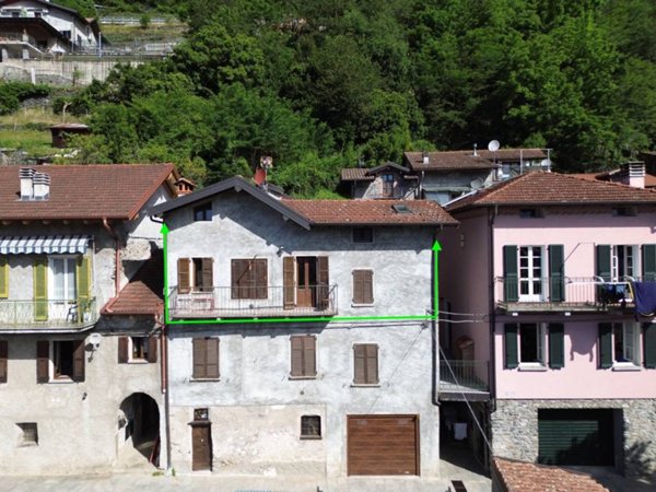 appartamento in vendita a Dongo