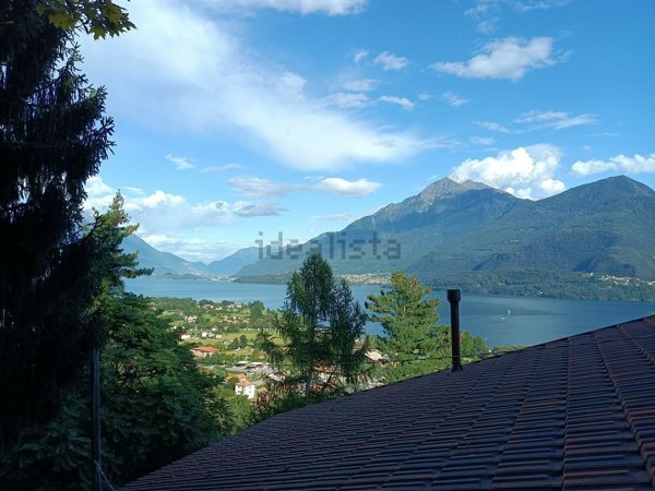 appartamento in vendita a Dongo