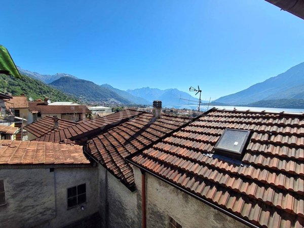 appartamento in vendita a Dongo
