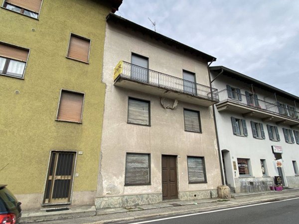 appartamento in vendita a Dongo