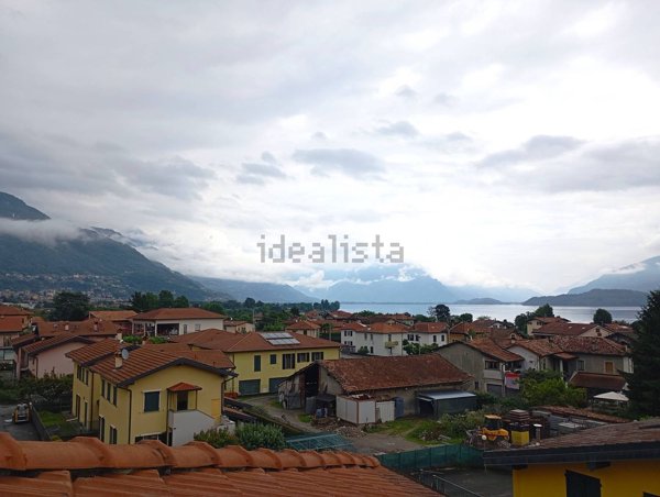 appartamento in vendita a Dongo