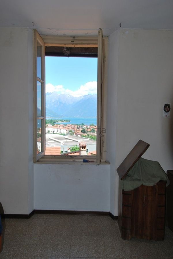 casa semindipendente in vendita a Dongo