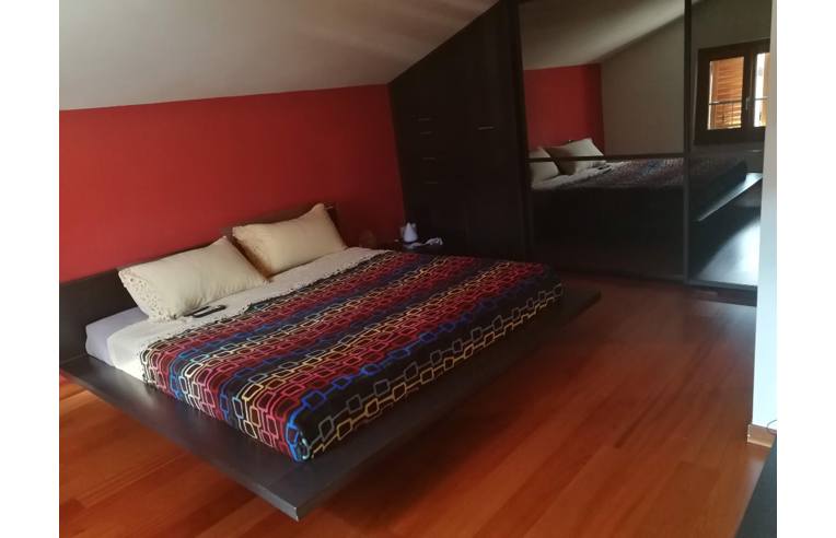 casa indipendente in vendita a Dongo