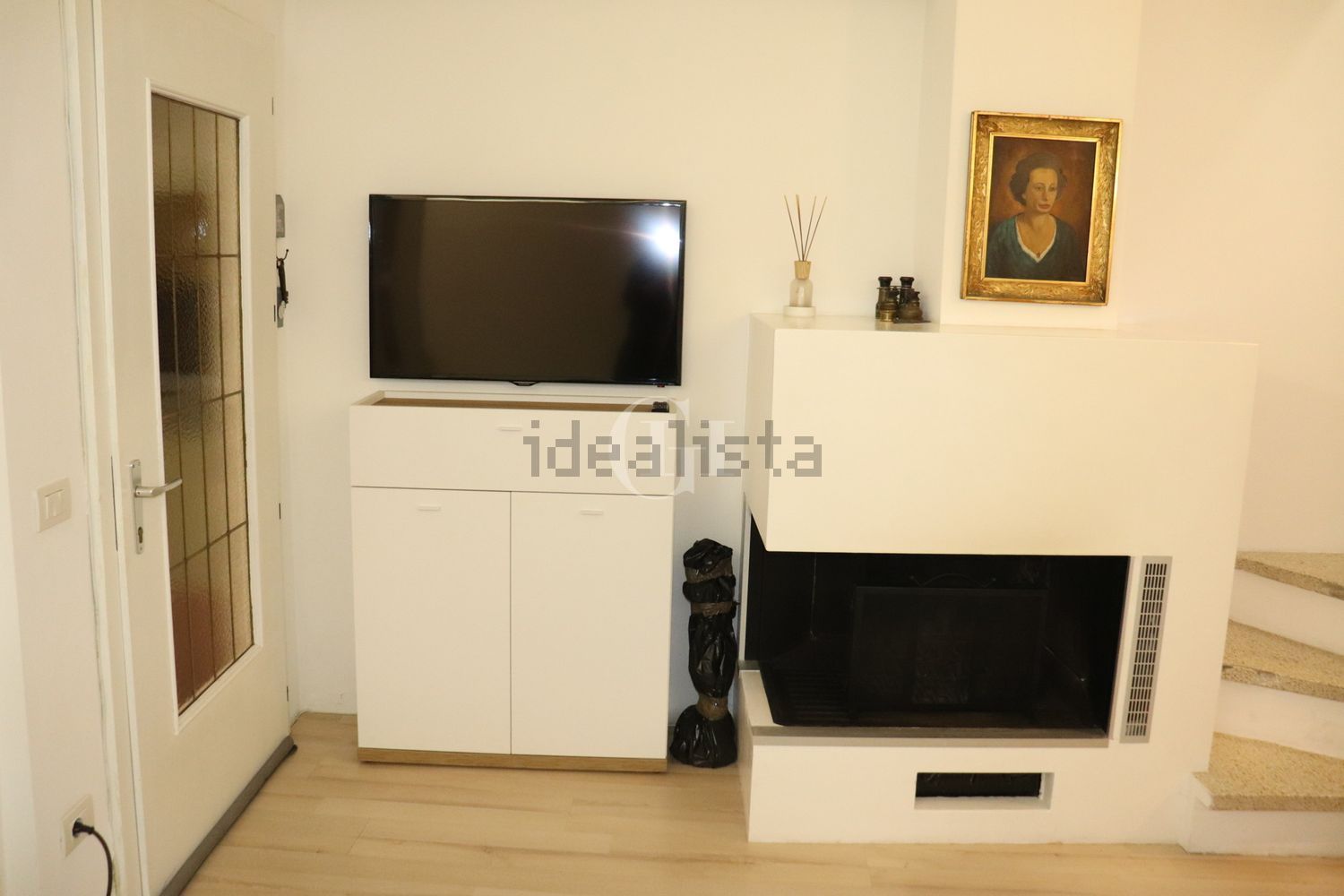 appartamento in vendita a Dongo